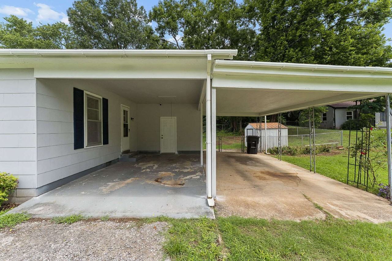 900 Velma Ln - Photo 5 of 33