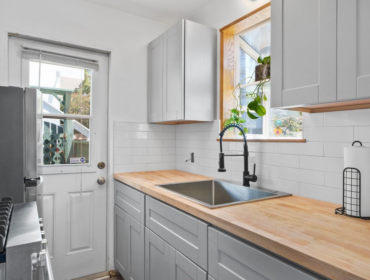 420 Thalia St #NA - Photo 7 of 10