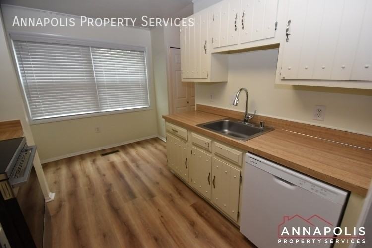 1673 Forest Hill Ct - Photo 5 of 24