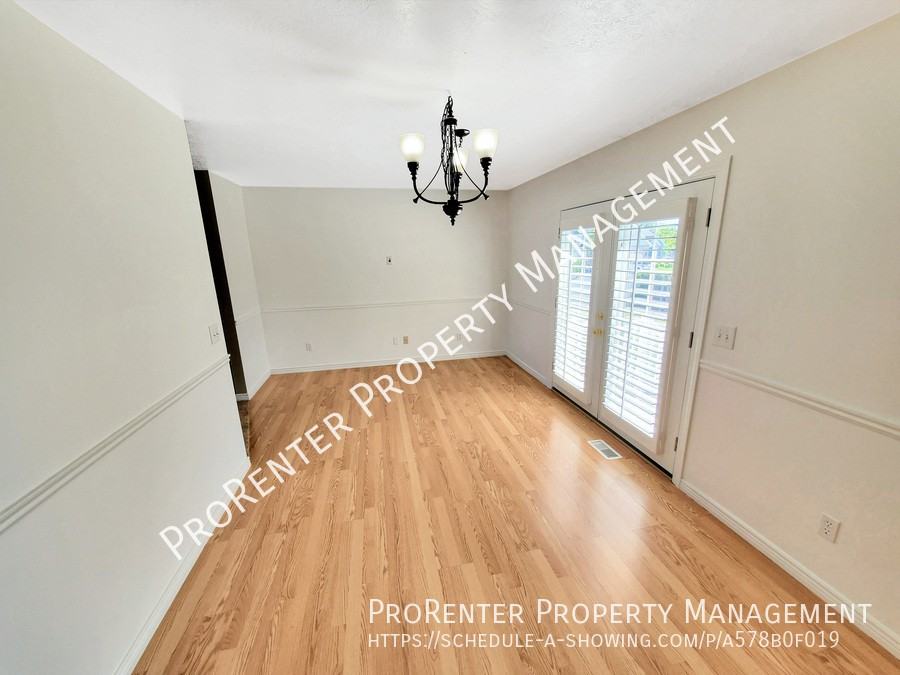 1488 Earl Cir - Photo 6 of 28