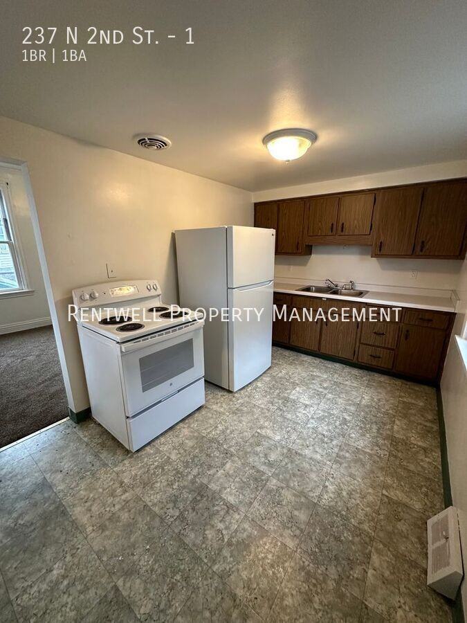 237 N 2nd St #1 - Photo 2 of 8