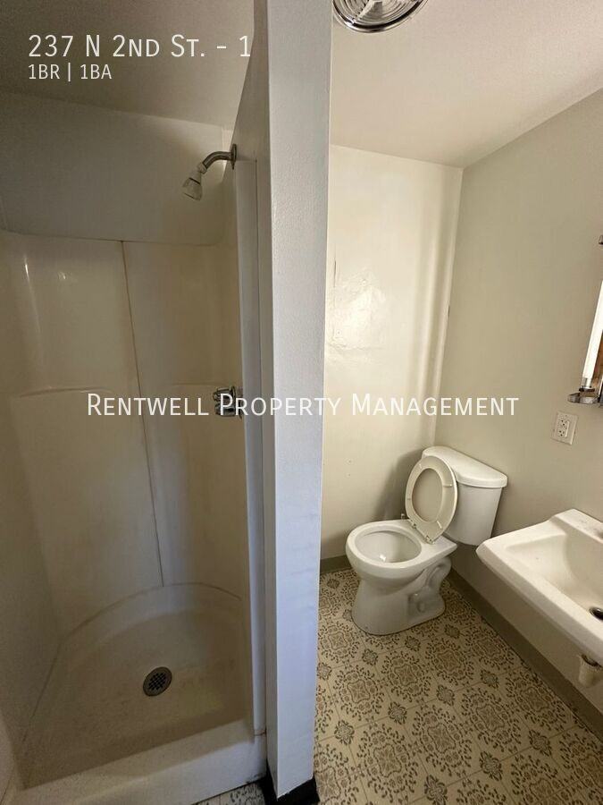 237 N 2nd St #1 - Photo 6 of 8