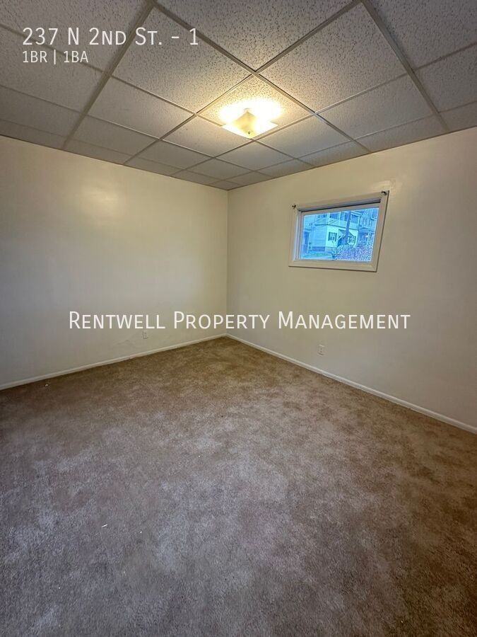 237 N 2nd St #1 - Photo 7 of 8