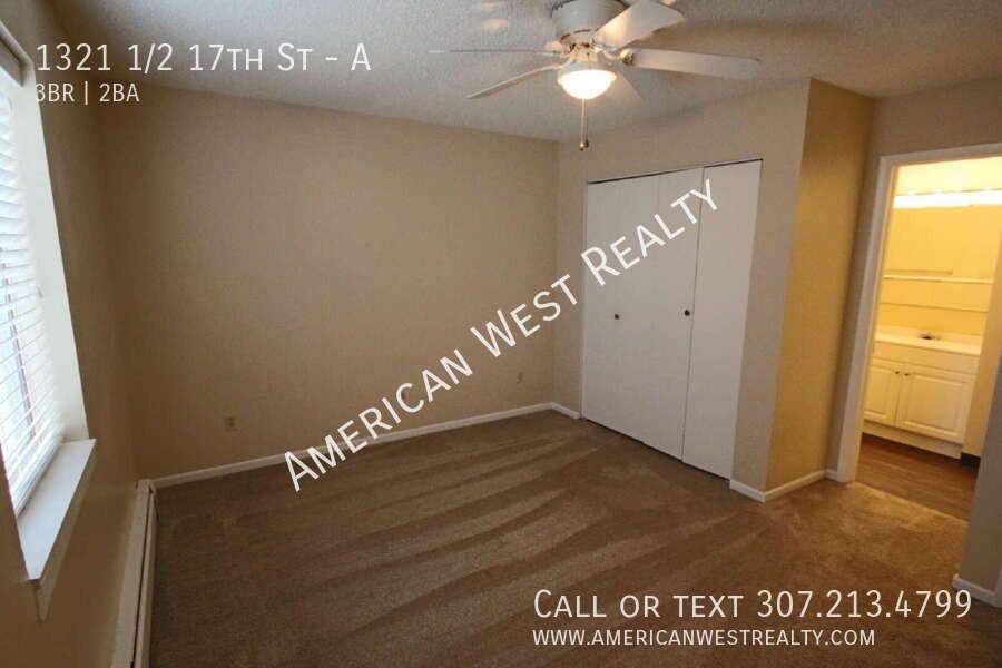 1321 1/2 17th St #A - Photo 7 of 11