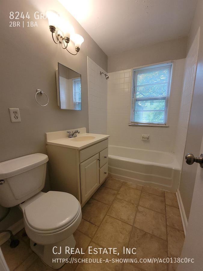 8244 Grand Ave - Photo 6 of 10