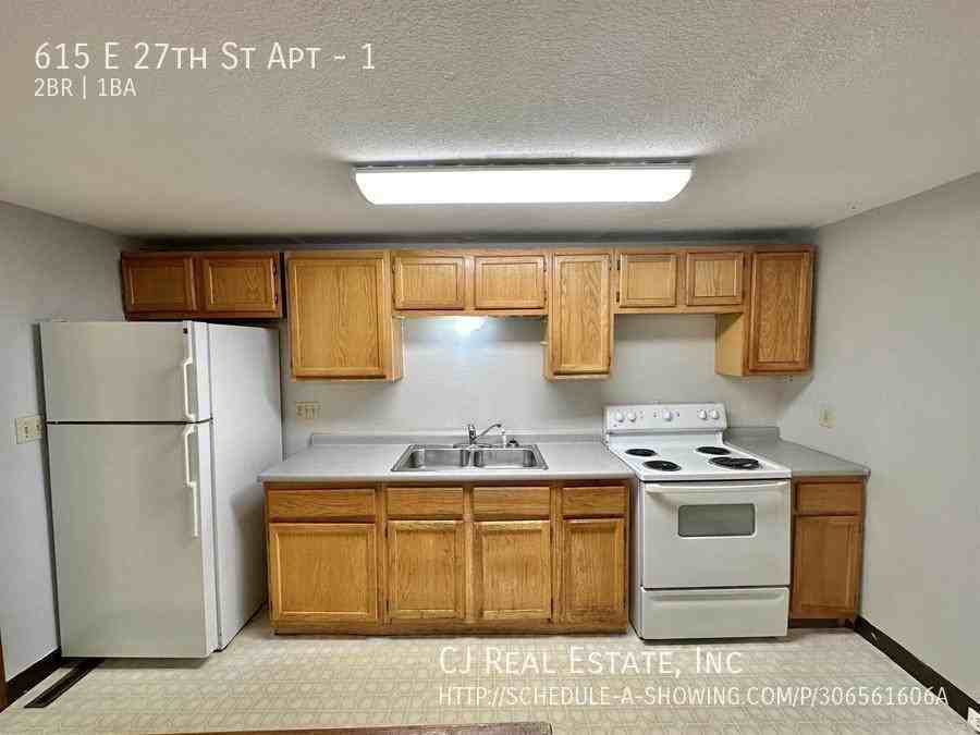 615 E 27th St #1 - Photo 6 of 9
