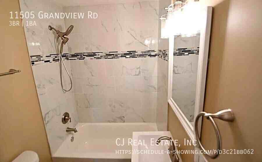 11505 Grandview Rd - Photo 4 of 5