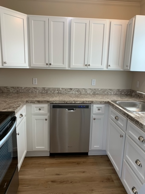 301 2nd St #C - Photo 6 of 14