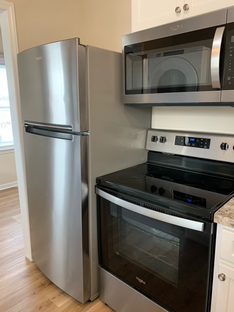 301 2nd St #C - Photo 7 of 14
