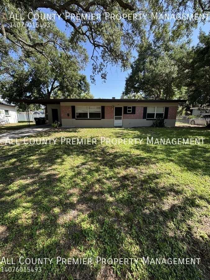 1817 37th St - Photo 2 of 11