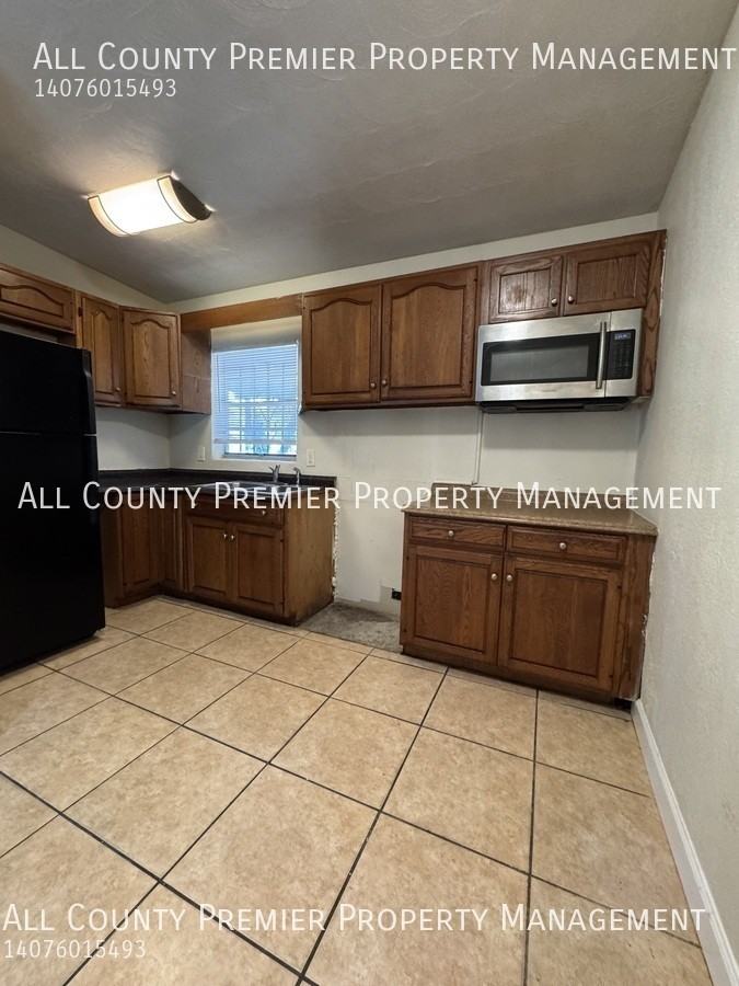 1817 37th St - Photo 3 of 11