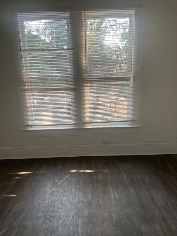 620 5th St #1 - Photo 2 of 8