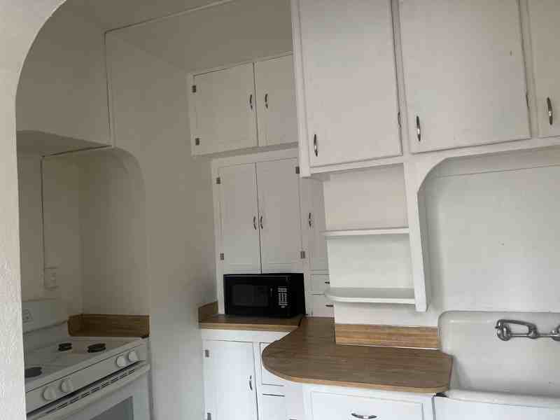 620 5th St #1 - Photo 3 of 8
