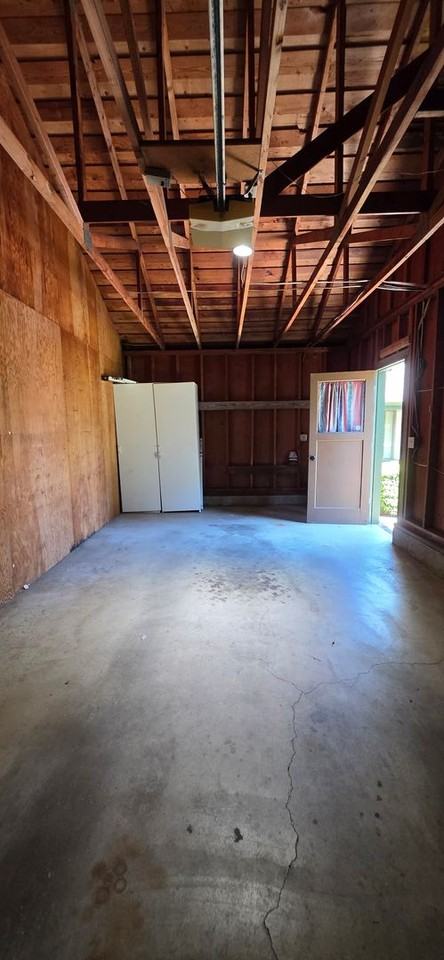 Edgewater Square Apartments - Photo 7 of 17