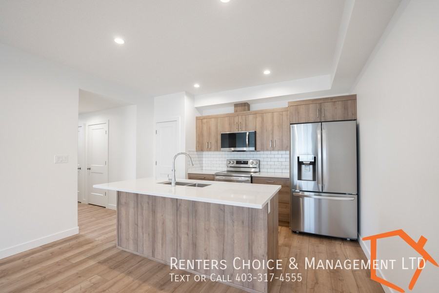 5601H 43 Ave - Photo 5 of 12