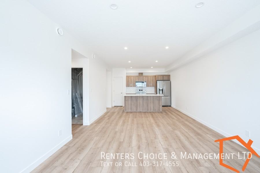 5601H 43 Ave - Photo 6 of 12