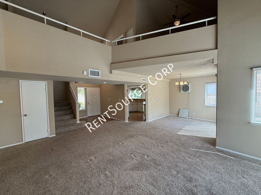 40270 Homeridge Dr - Photo 6 of 36