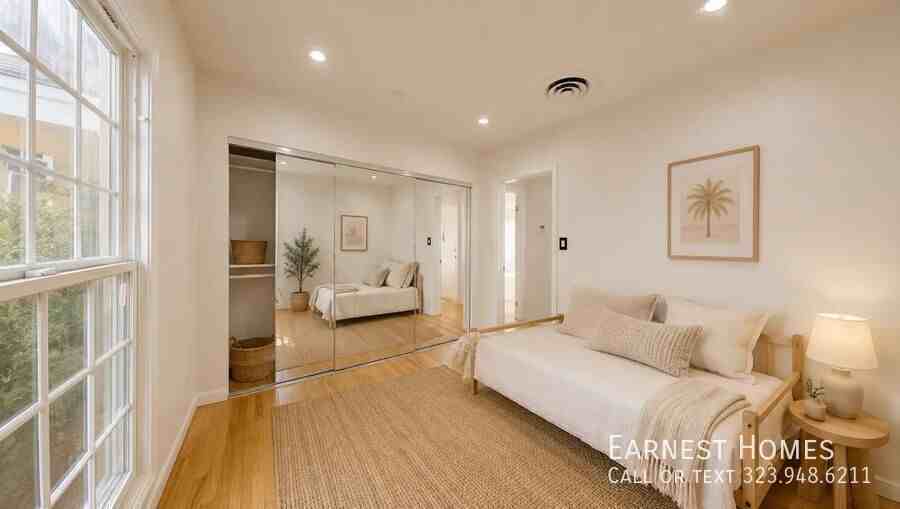 19022 Sylvan St - Photo 4 of 32