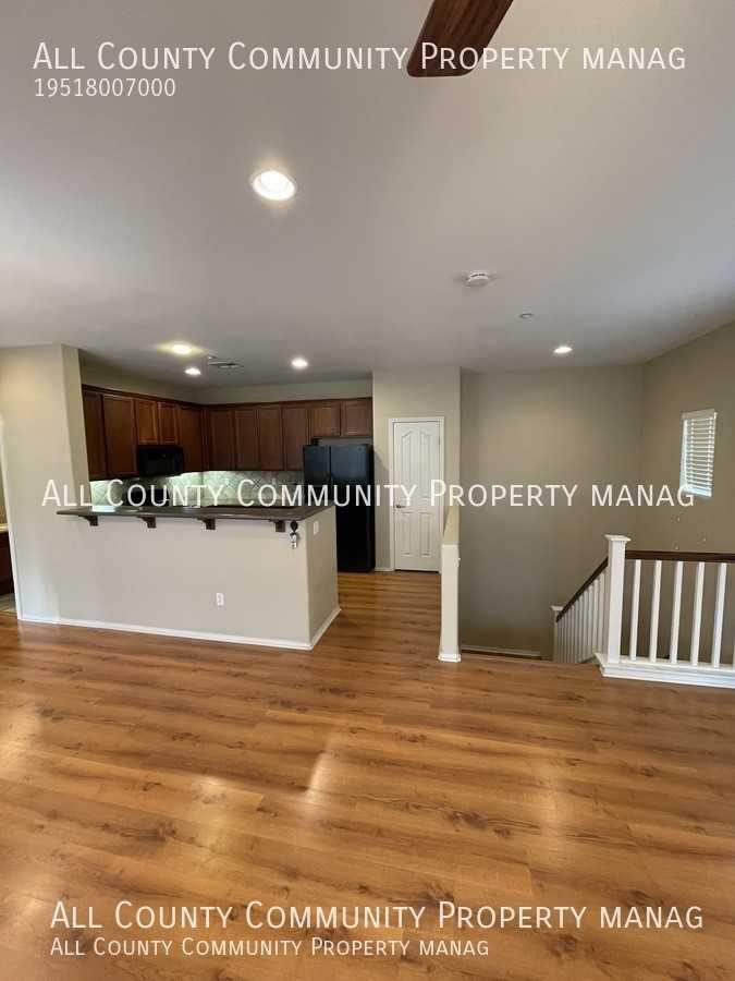 31890 Delfina Way - Photo 5 of 27