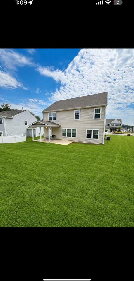 1704 Eagle View Dr - Photo 2 of 3