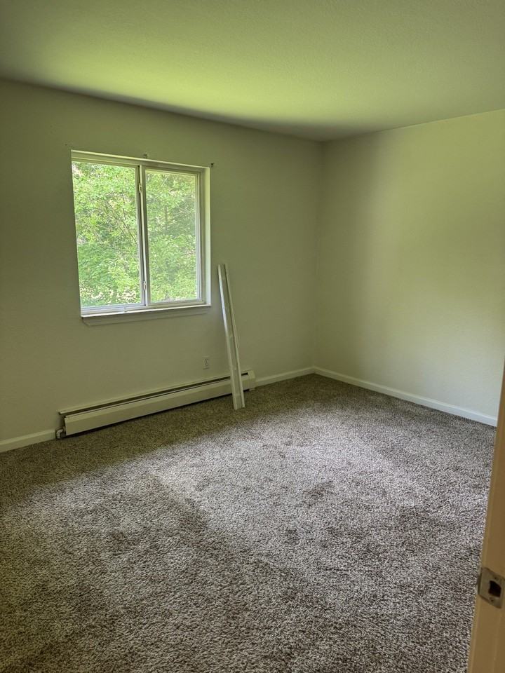 580 N Main St - Photo 6 of 7