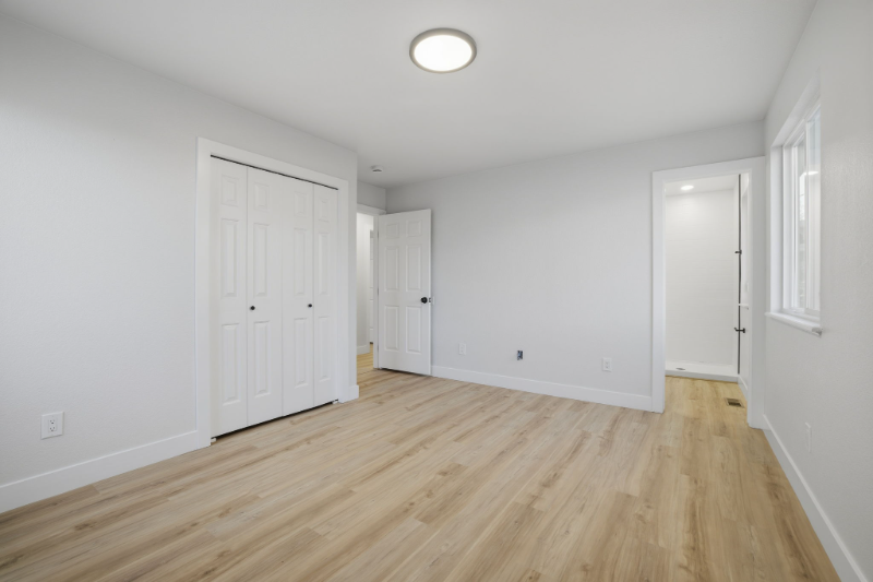 5531 W Louisiana Ave - Photo 2 of 18