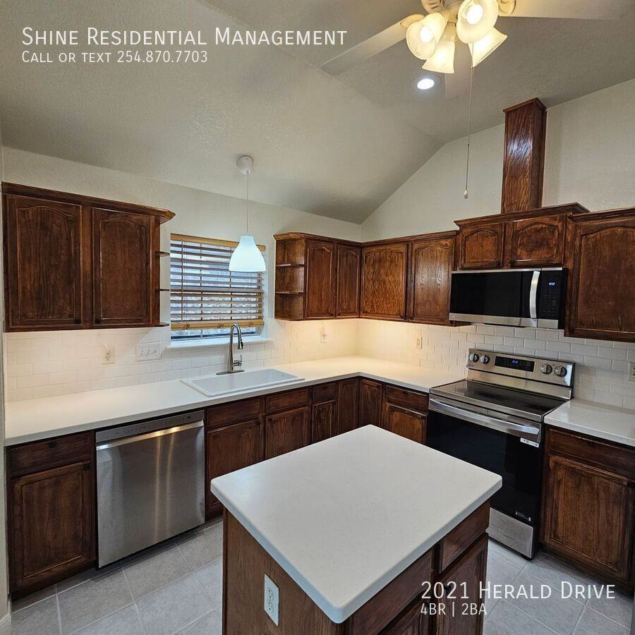 2021 Herald Dr - Photo 5 of 20