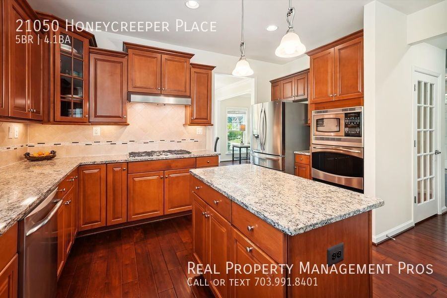 21050 Honeycreeper Pl - Photo 6 of 50