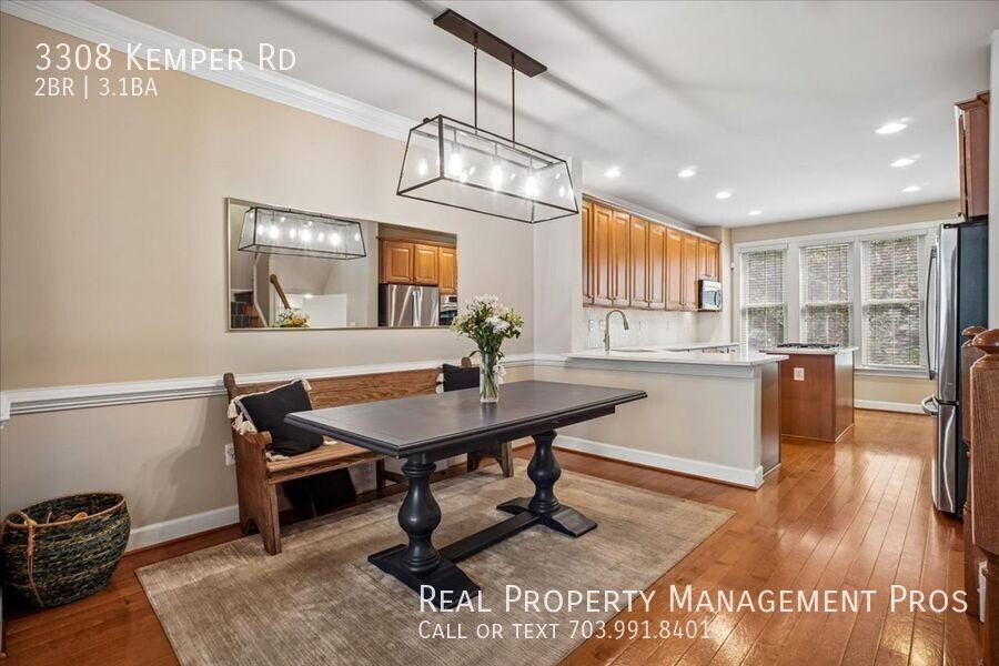 3308 Kemper Rd - Photo 5 of 12