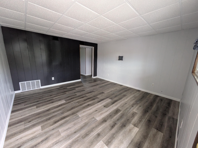209 W Oak St #2 - Photo 2 of 12