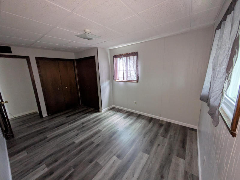 209 W Oak St #2 - Photo 4 of 12
