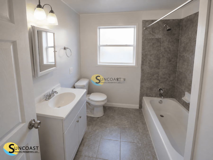 8962 Monroe Ave - Photo 7 of 18
