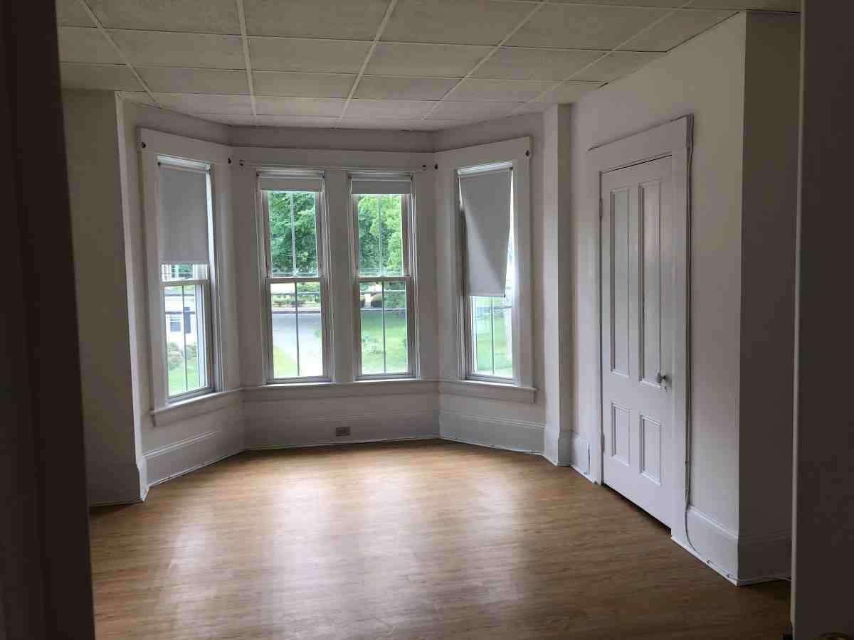 88 Main St #4 - Photo 3 of 13