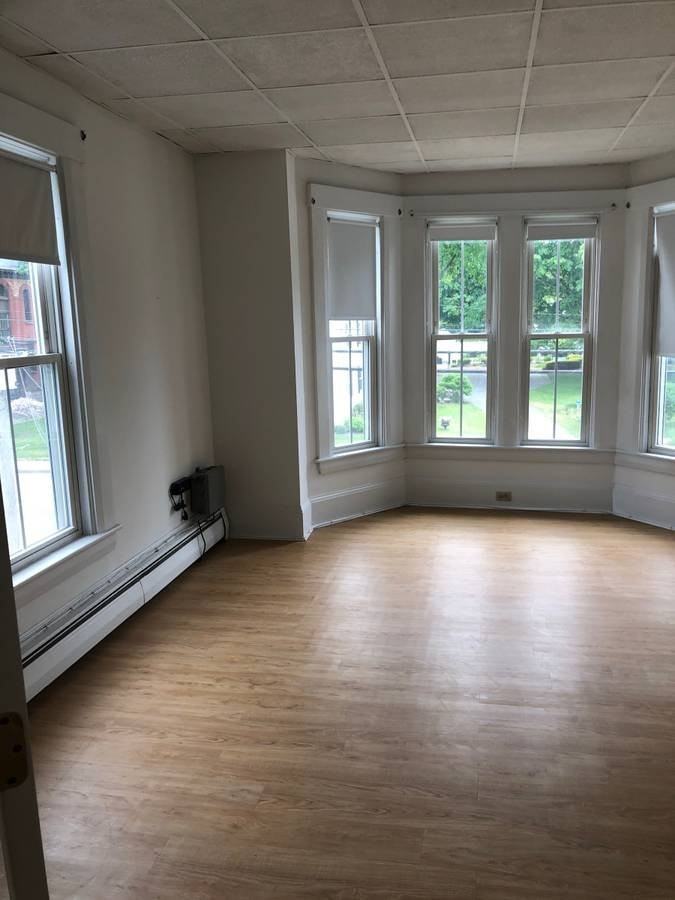 88 Main St #4 - Photo 5 of 13