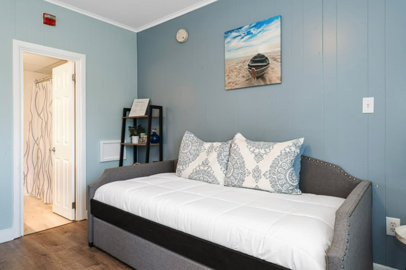 46 E Grand Ave #1 - Photo 6 of 14