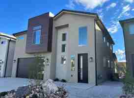 featured image of 2346 E Luciano Ln
