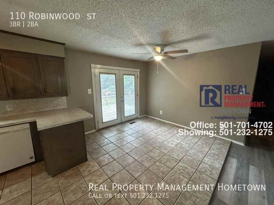 110 Robinwood St - Photo 3 of 15
