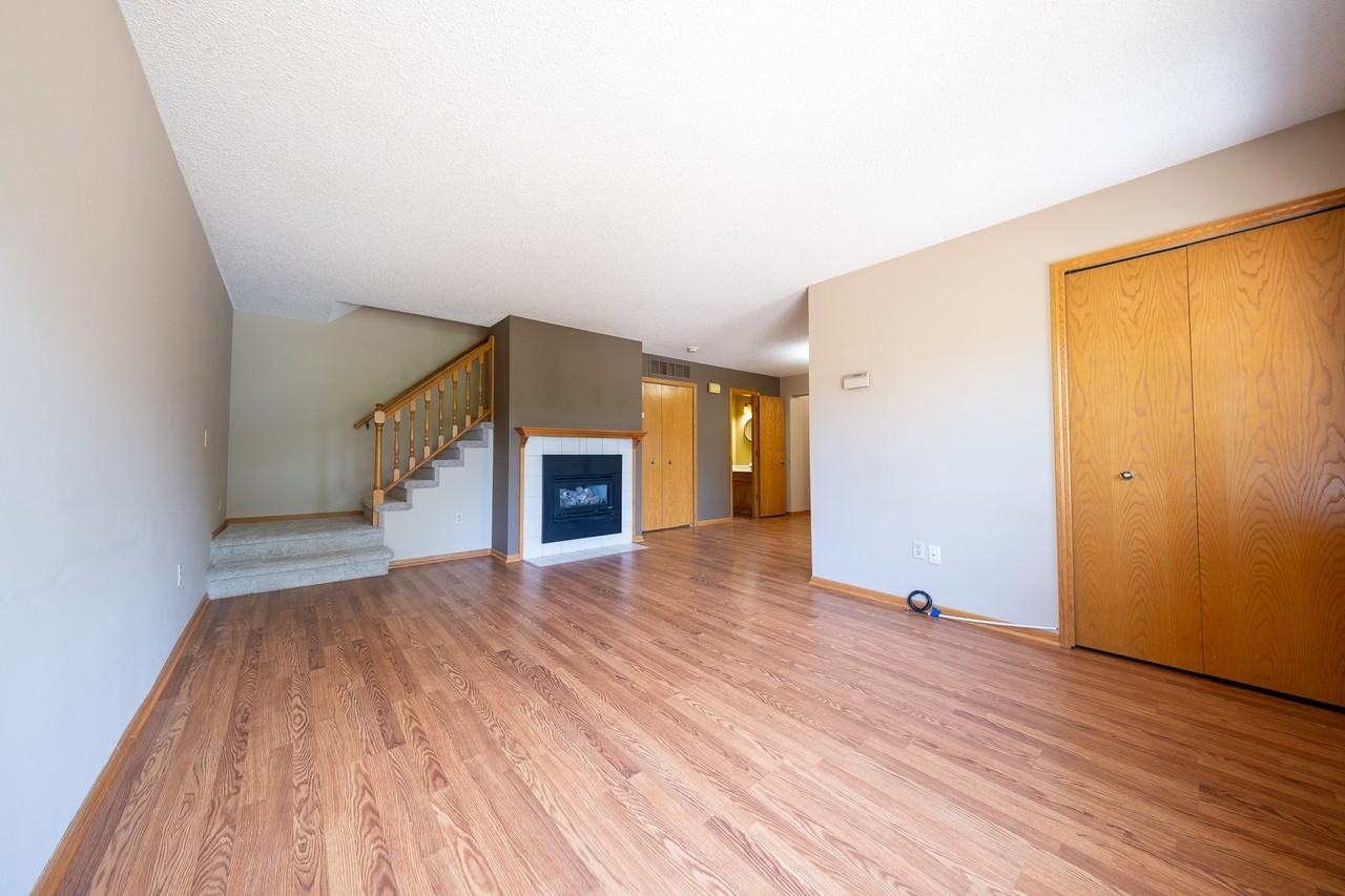 5445 Orleans Ln N #7 - Photo 4 of 25