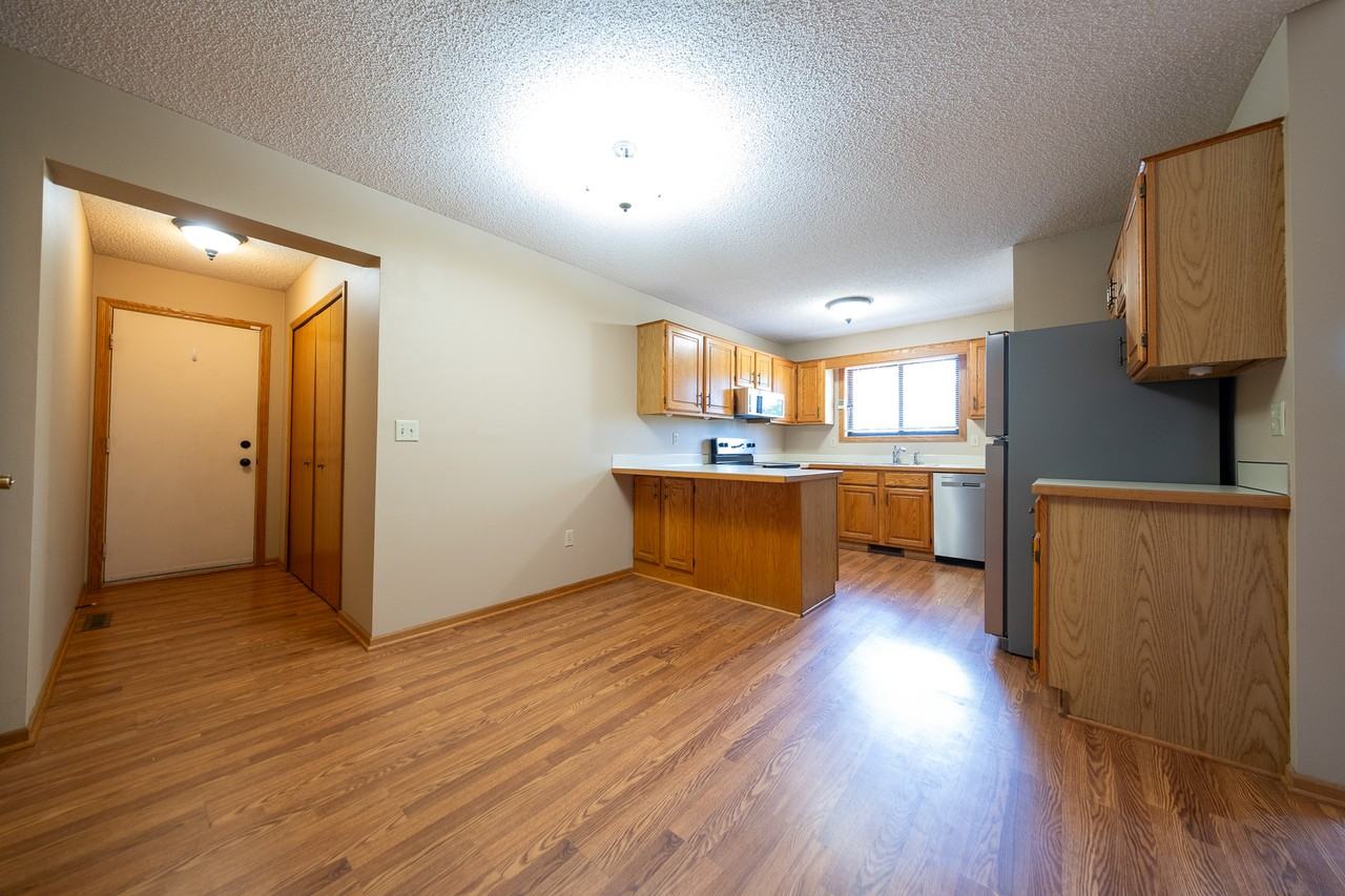 5445 Orleans Ln N #7 - Photo 5 of 25