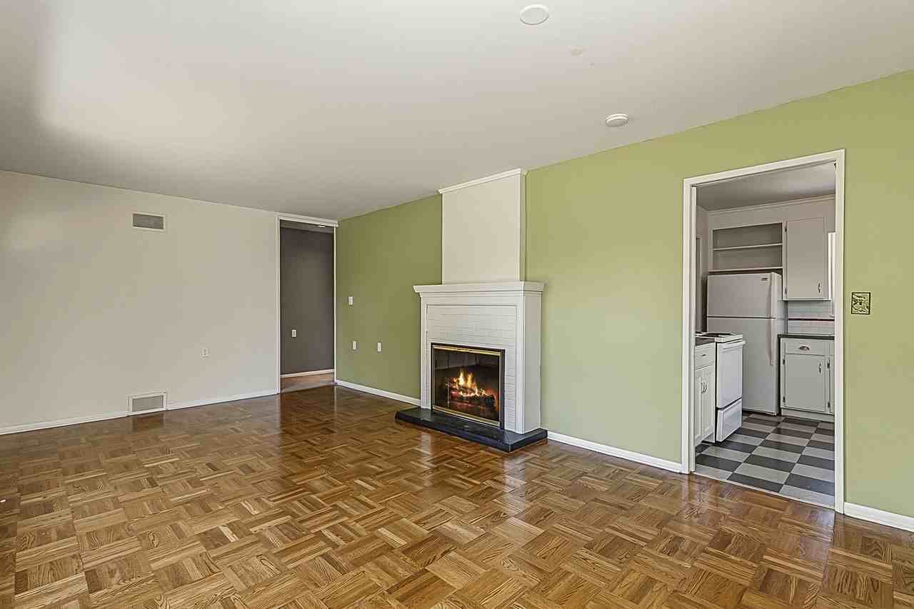532 Colby Ave #1 - Photo 5 of 29