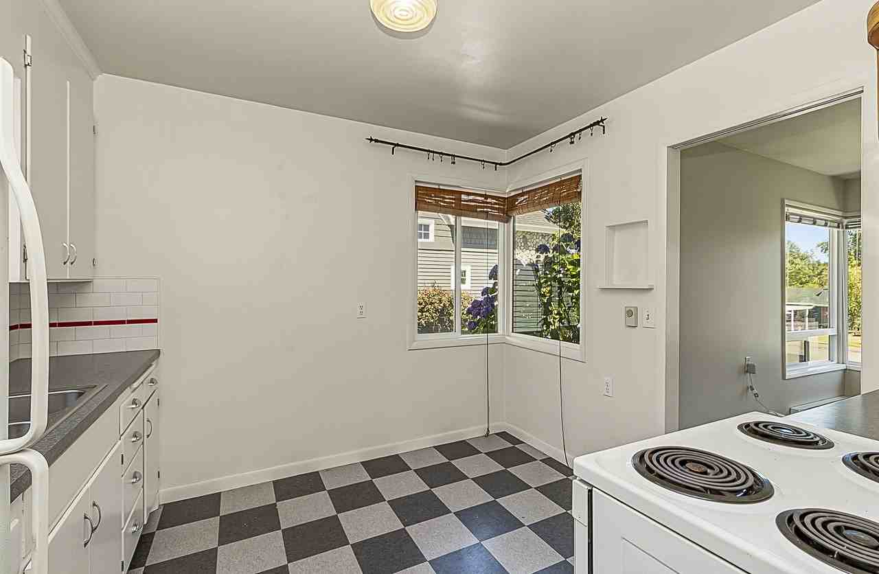 532 Colby Ave #1 - Photo 7 of 29