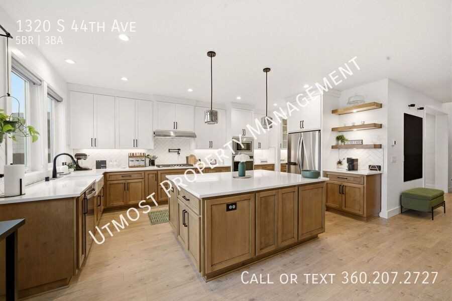 1320 S 44th Ave - Photo 6 of 24