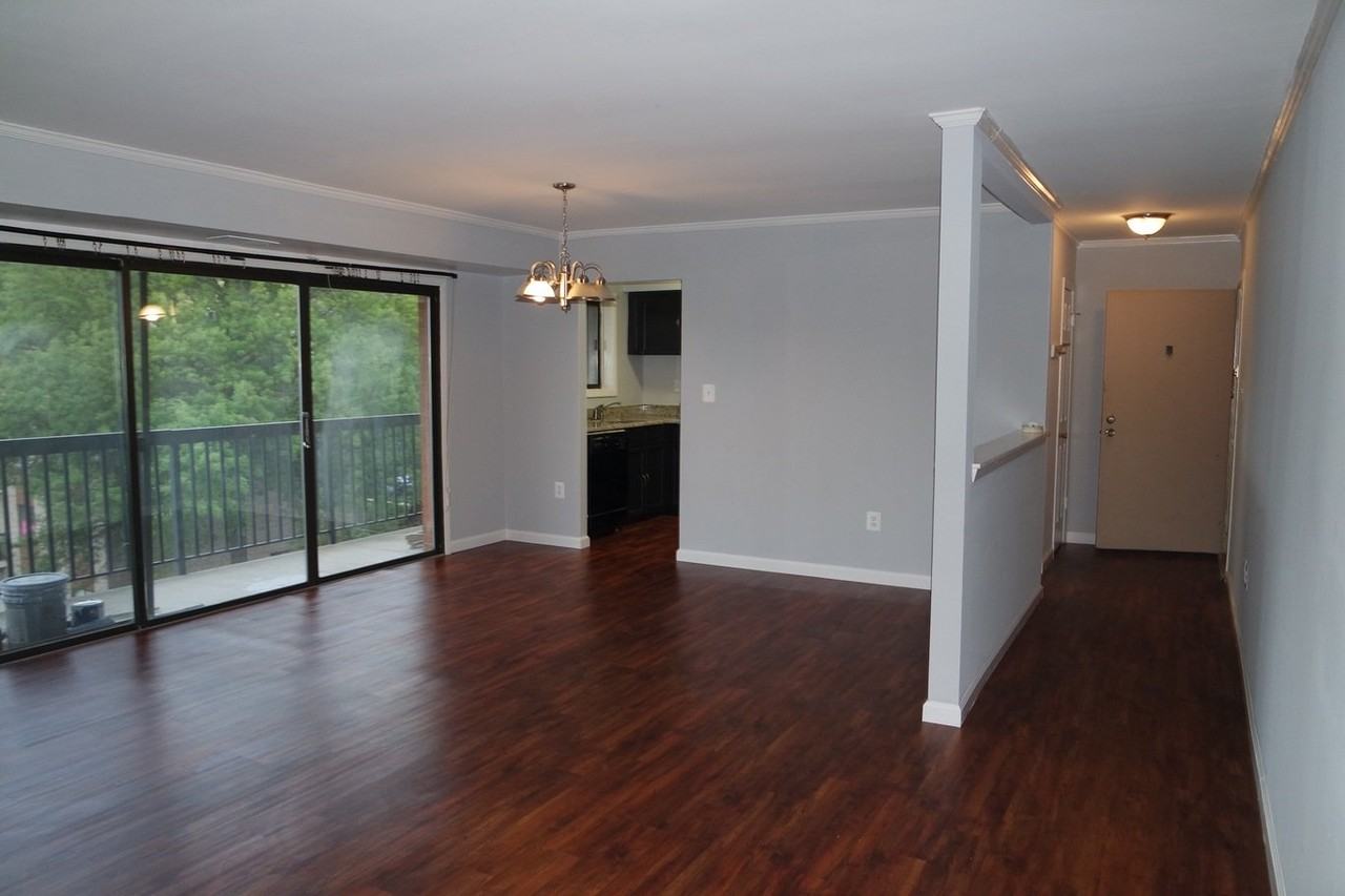 3240 S 28th St #302 - Photo 4 of 13