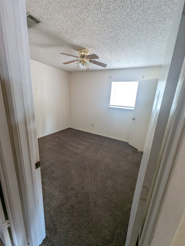 505 N Main St #6 - Photo 4 of 6