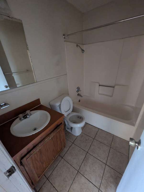 505 N Main St #6 - Photo 6 of 6