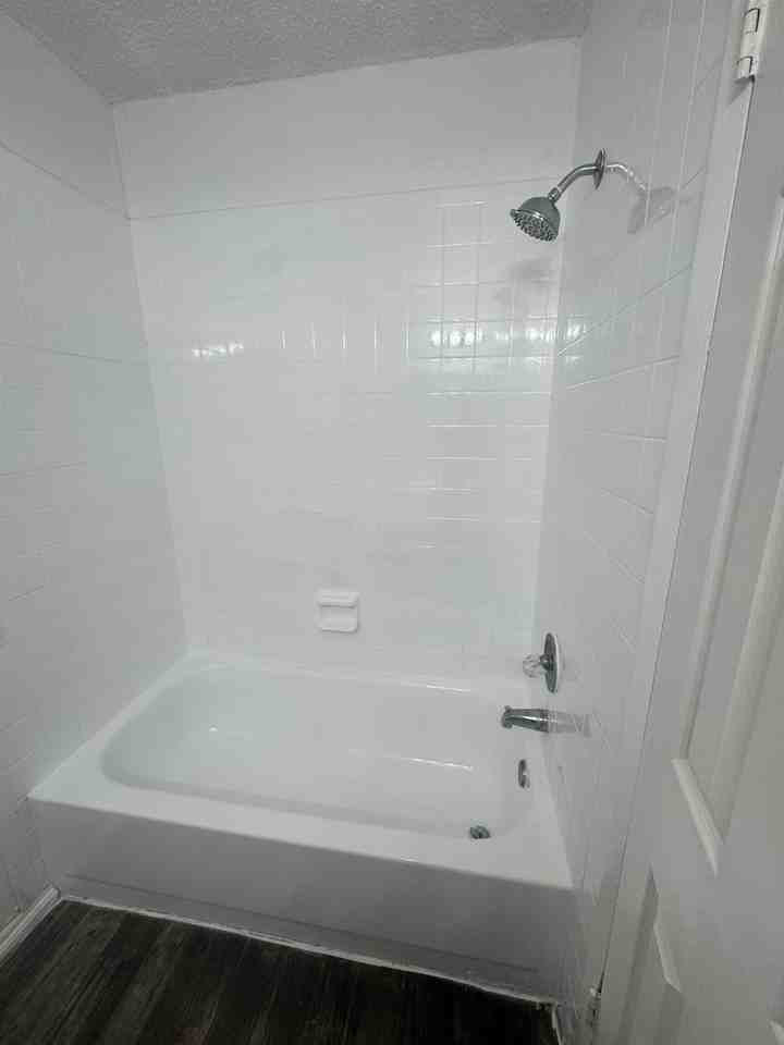 8560 Channelview Cir #A - Photo 5 of 6