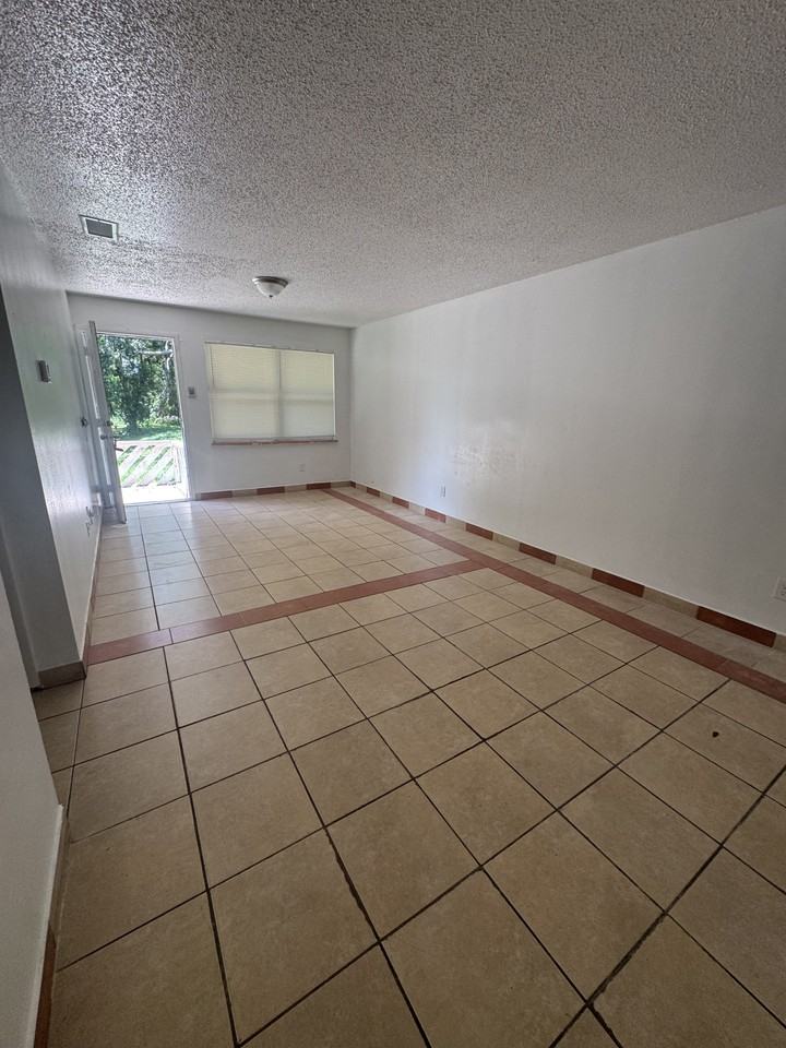 8508 Channelview Cir #1 - Photo 4 of 7