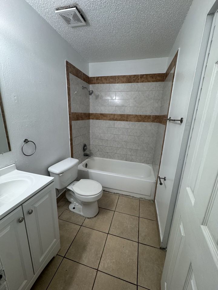 8508 Channelview Cir #1 - Photo 7 of 7