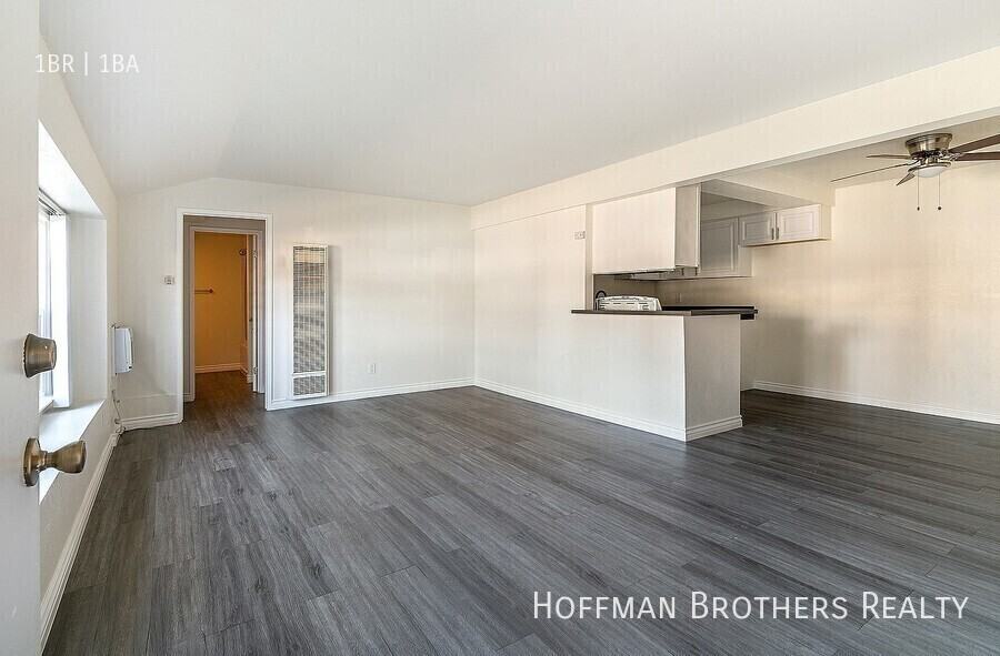 20326 Saticoy St #7 - Photo 2 of 12