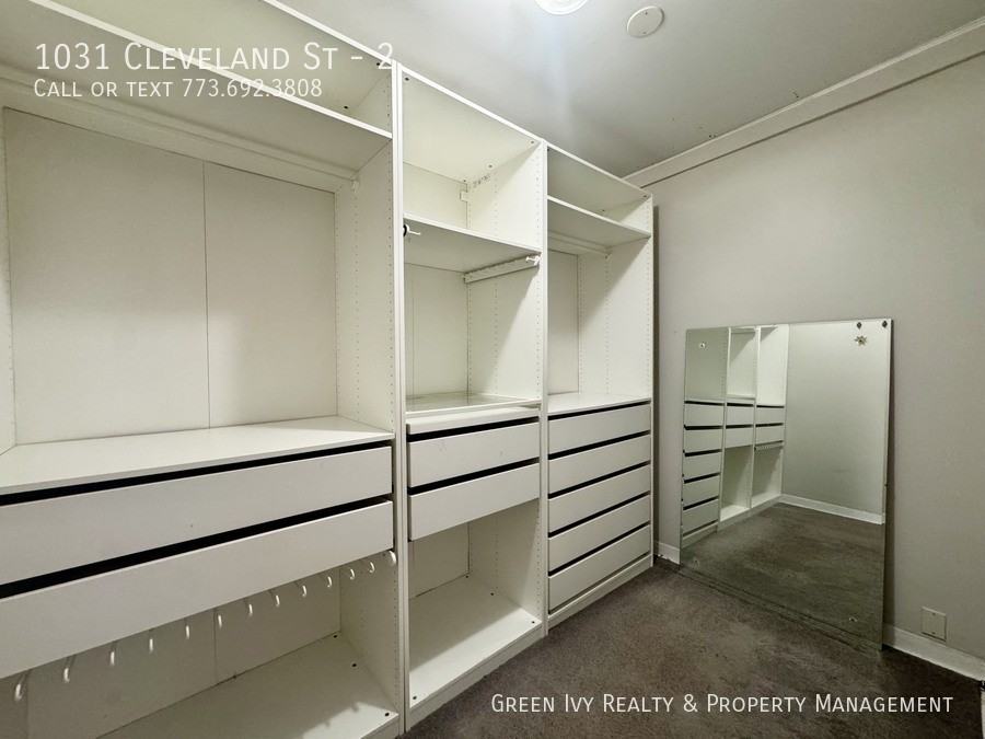 1031 Cleveland St #2 - Photo 7 of 14